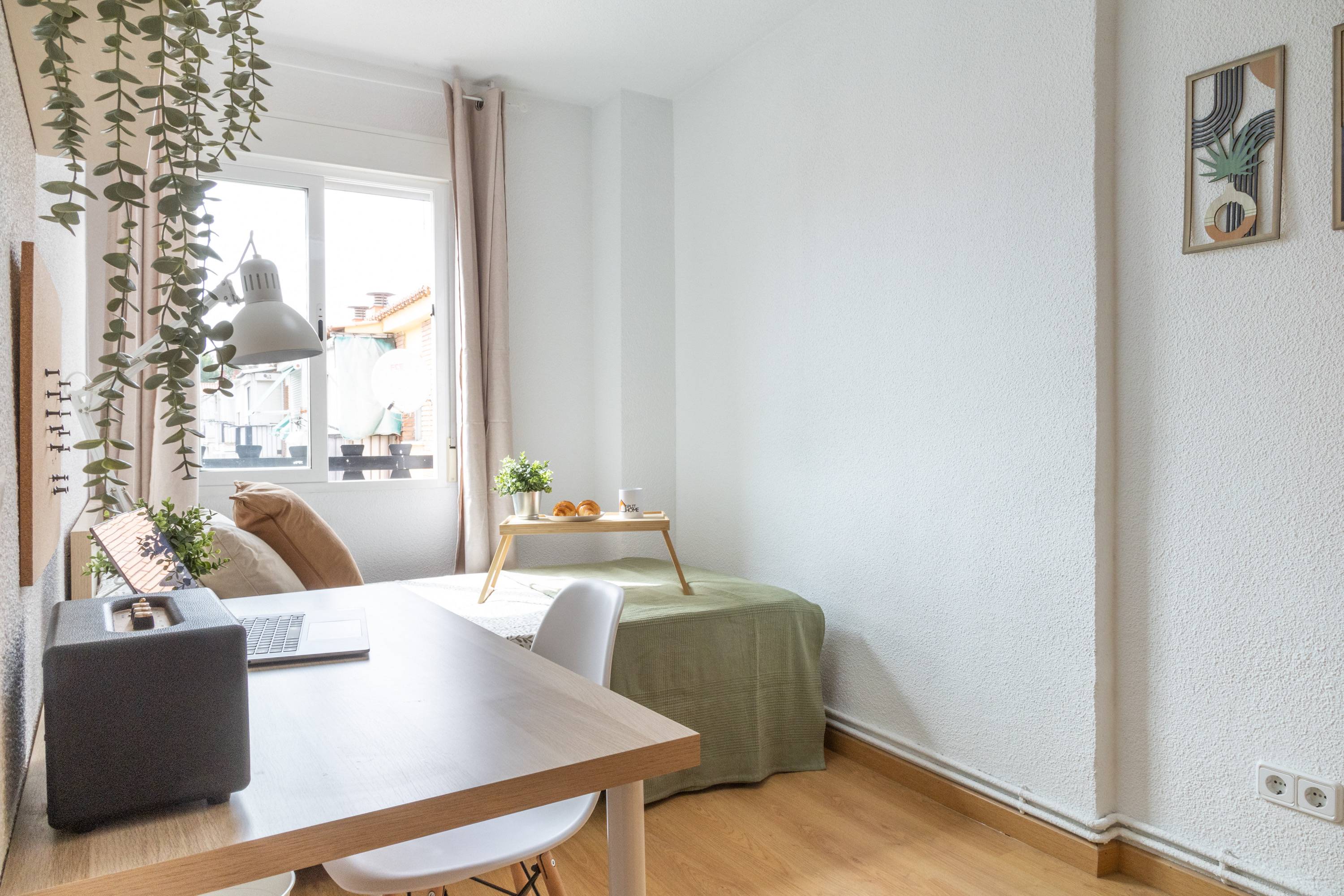 Habitación privada III en Calle de Santa Eva 1/16