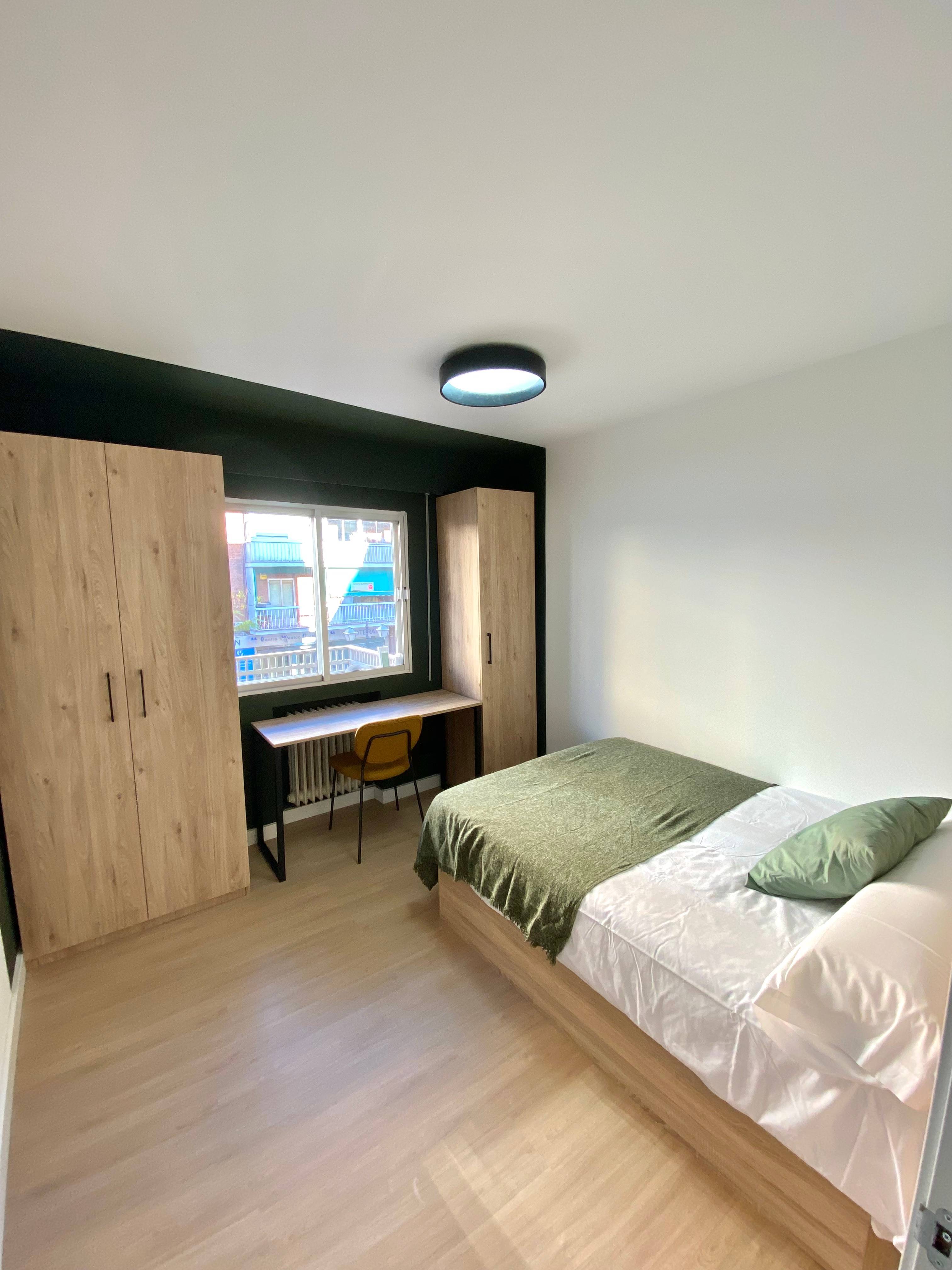 Habitación privada I en Calle de la Oca 1/23