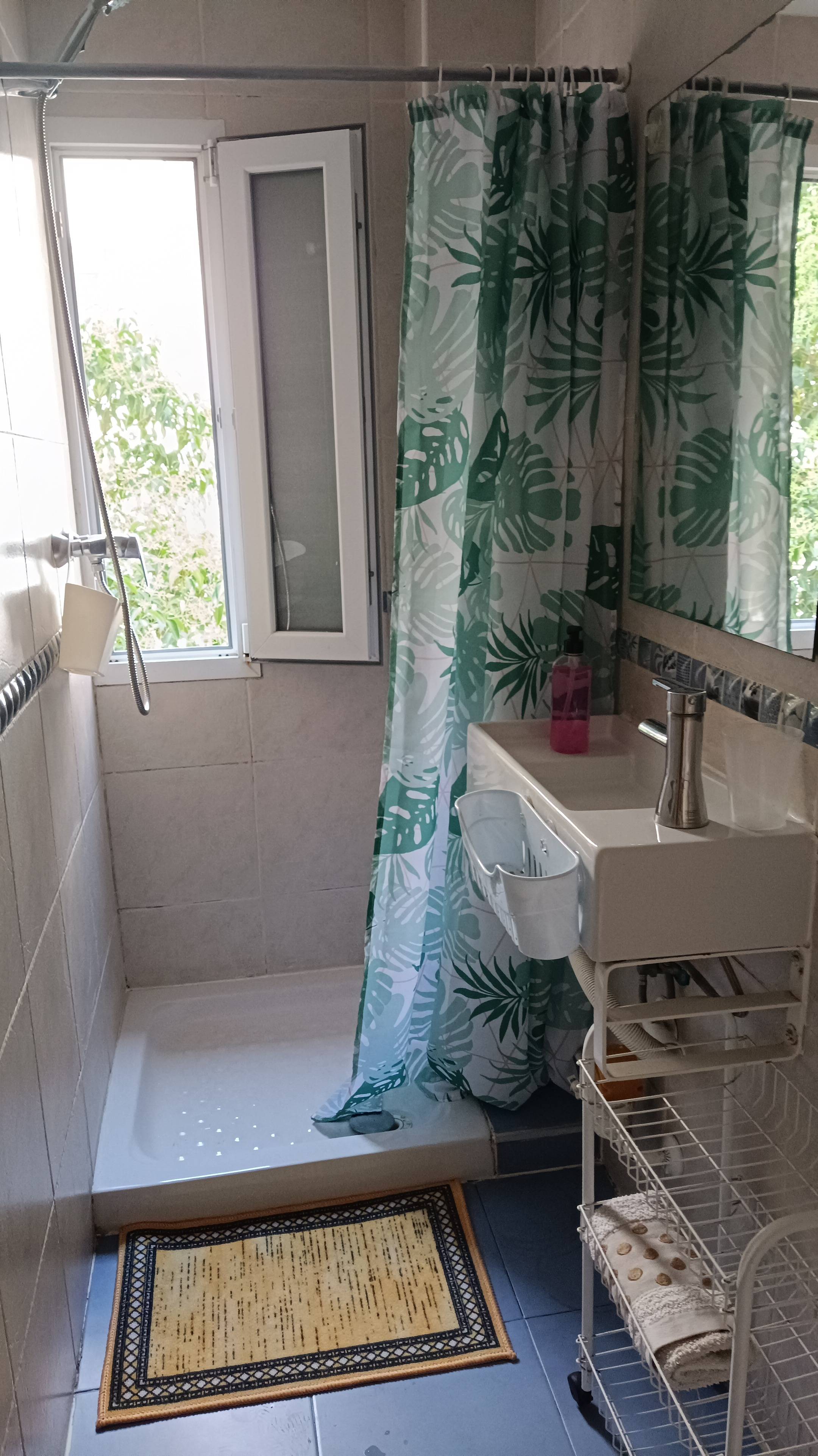 Habitación privada IV en Calle de Pinilla del Valle 2/13