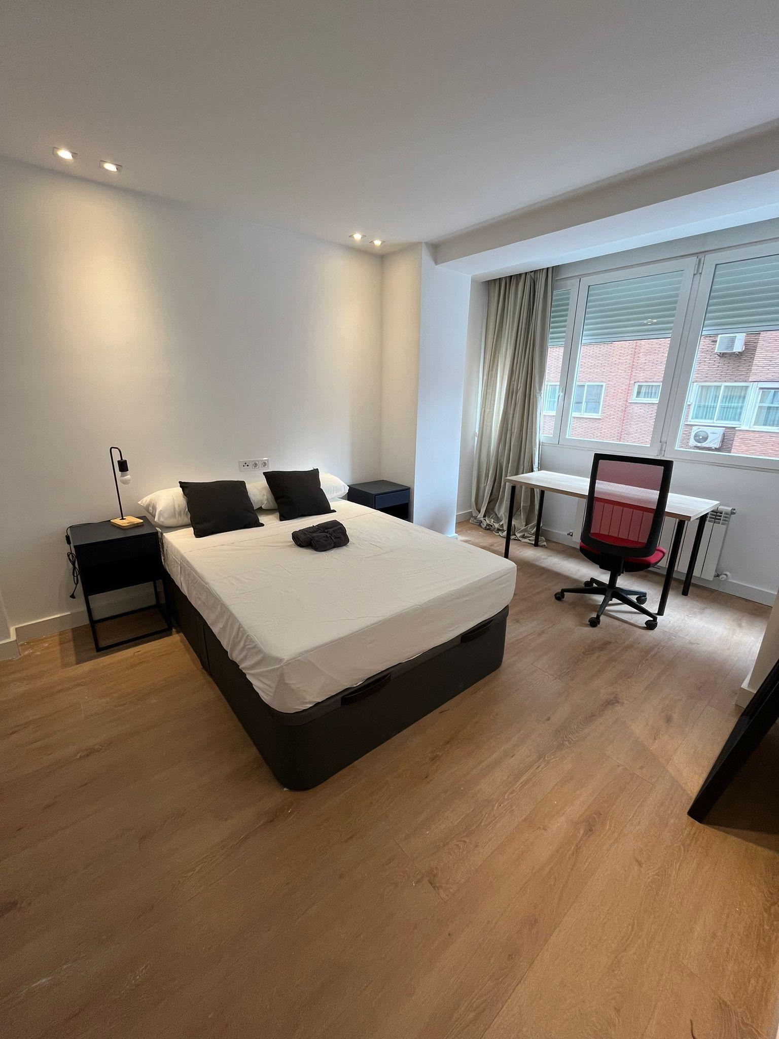 Habitación privada II en Avenida del Mediterráneo