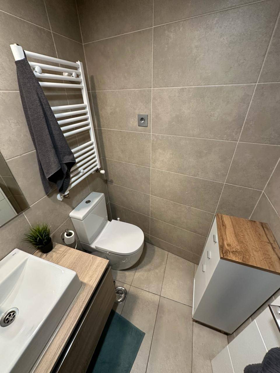 Habitación privada II en Calle de Mira el Sol 2/32