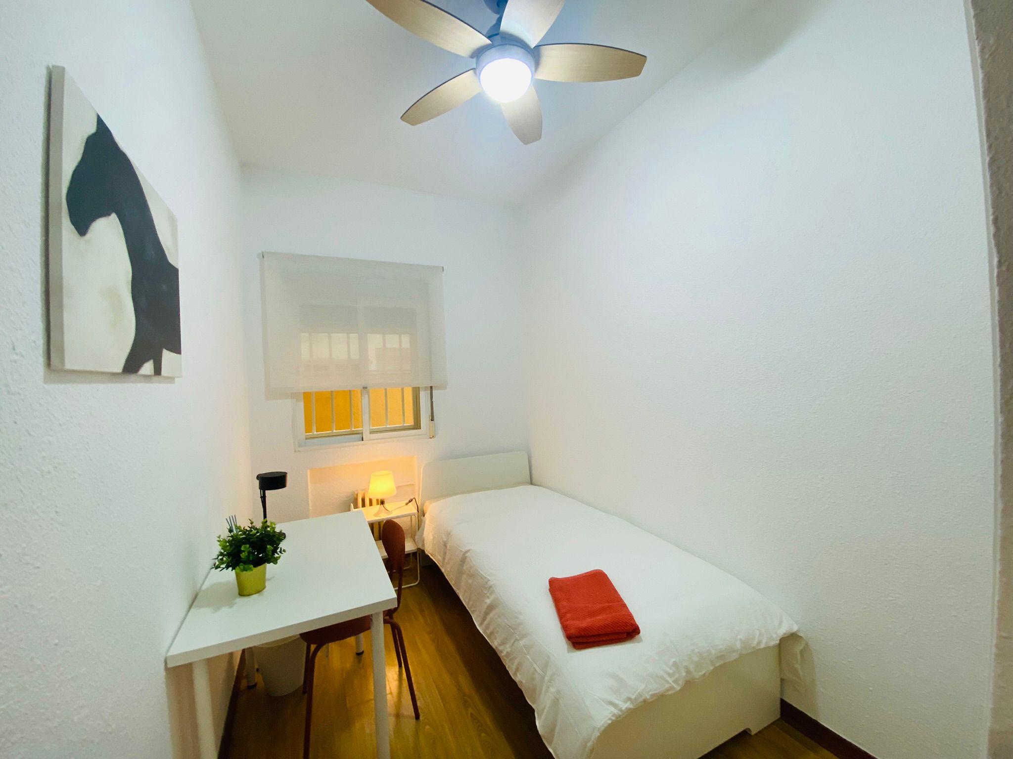 Habitación privada II en Avenida del Mediterráneo