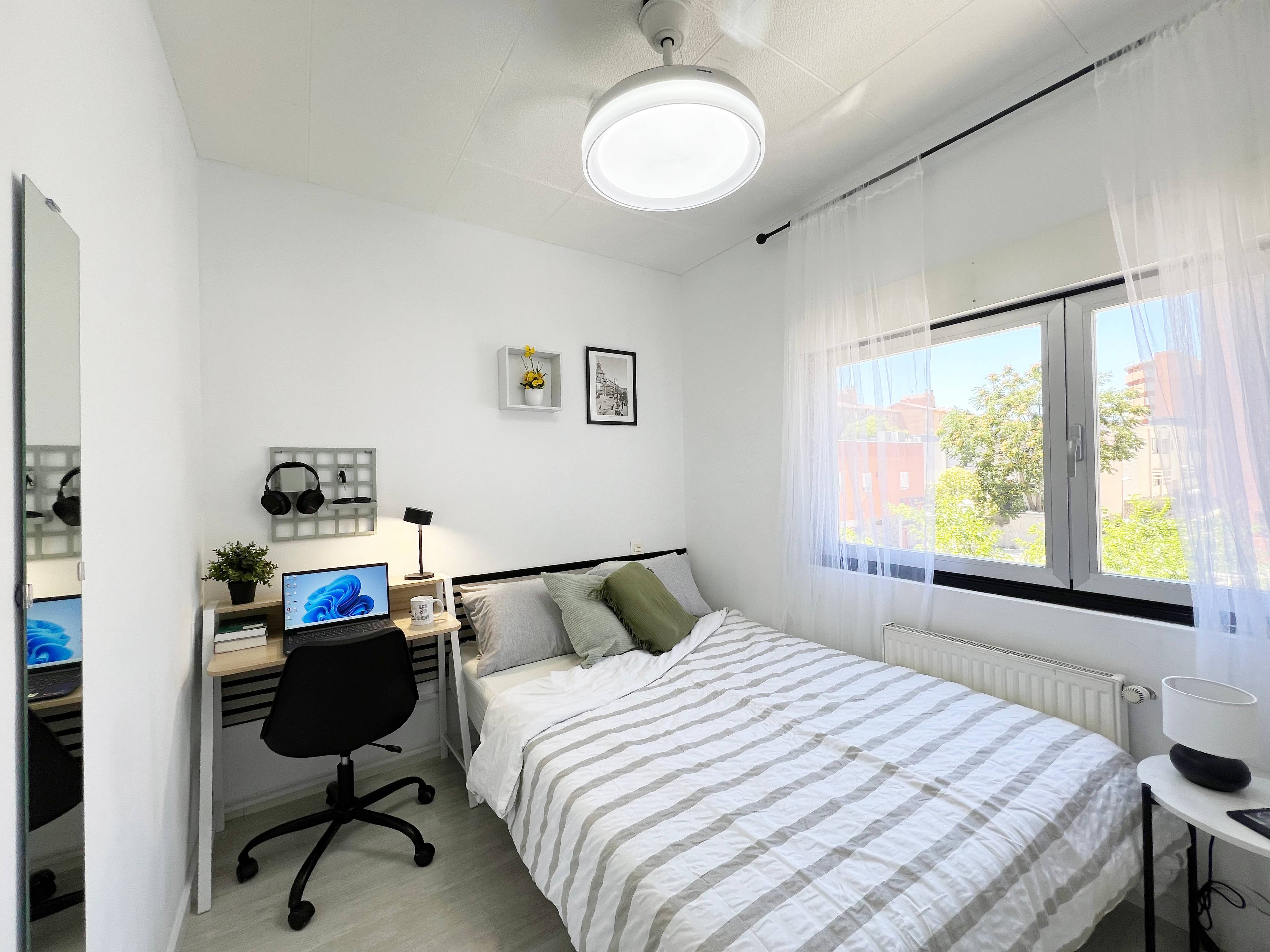 Habitación privada III en Calle Labajos 1/17