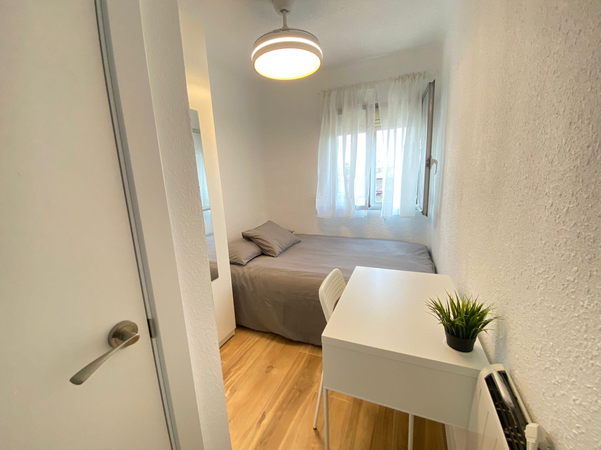 Habitación privada I en Avenida de la Albufera