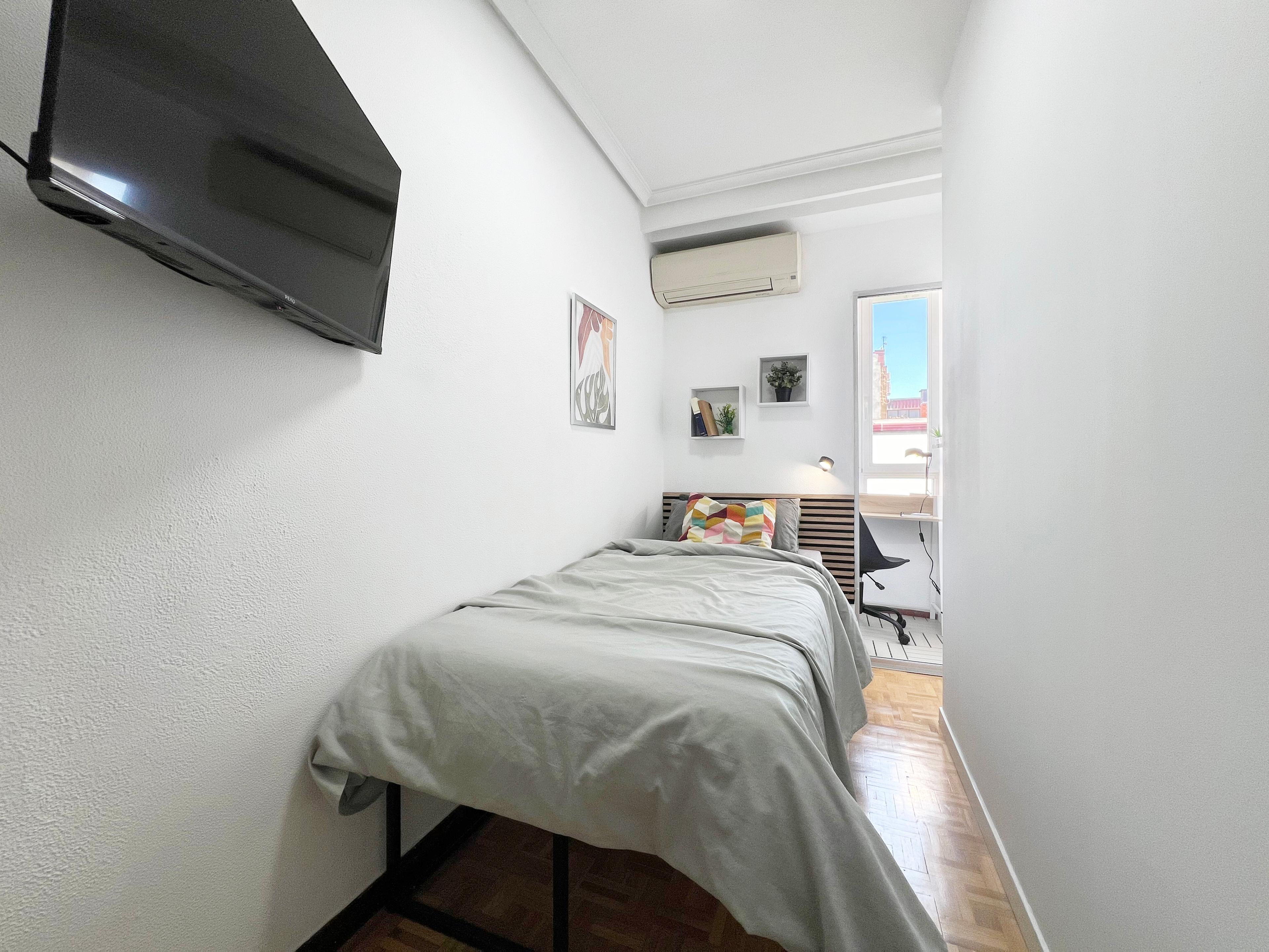 Habitación privada IV en Calle de Pedro Heredia