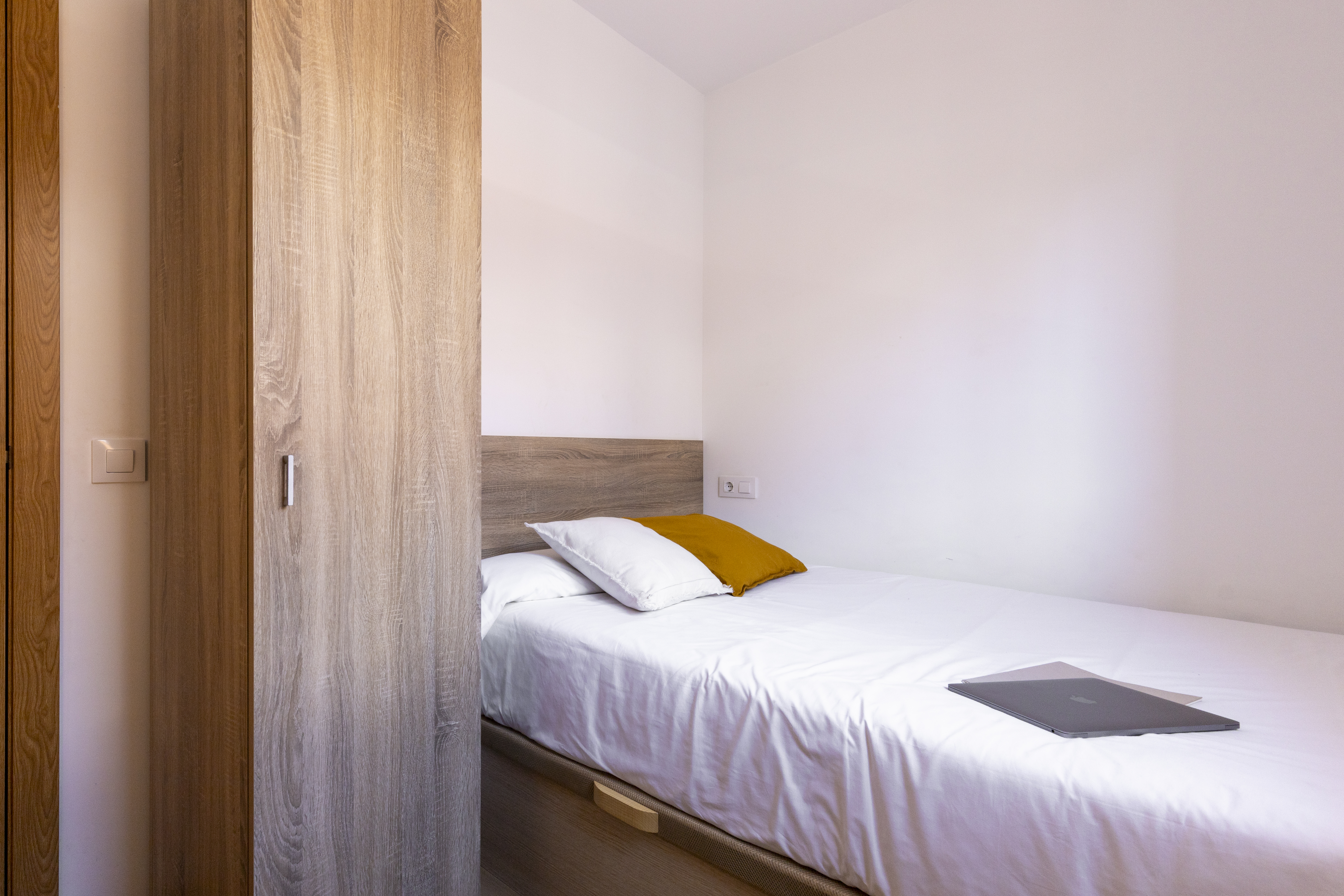 Habitación privada I en Calle María Bosch 2/20