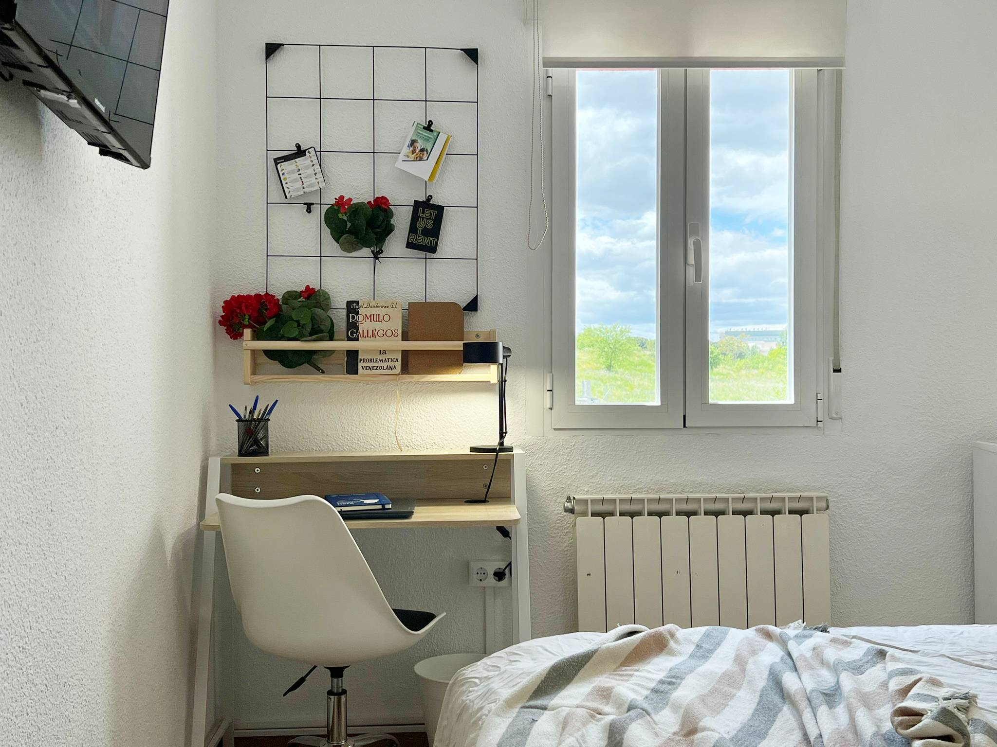 Habitación privada IV en Calle Ayllón 2/14