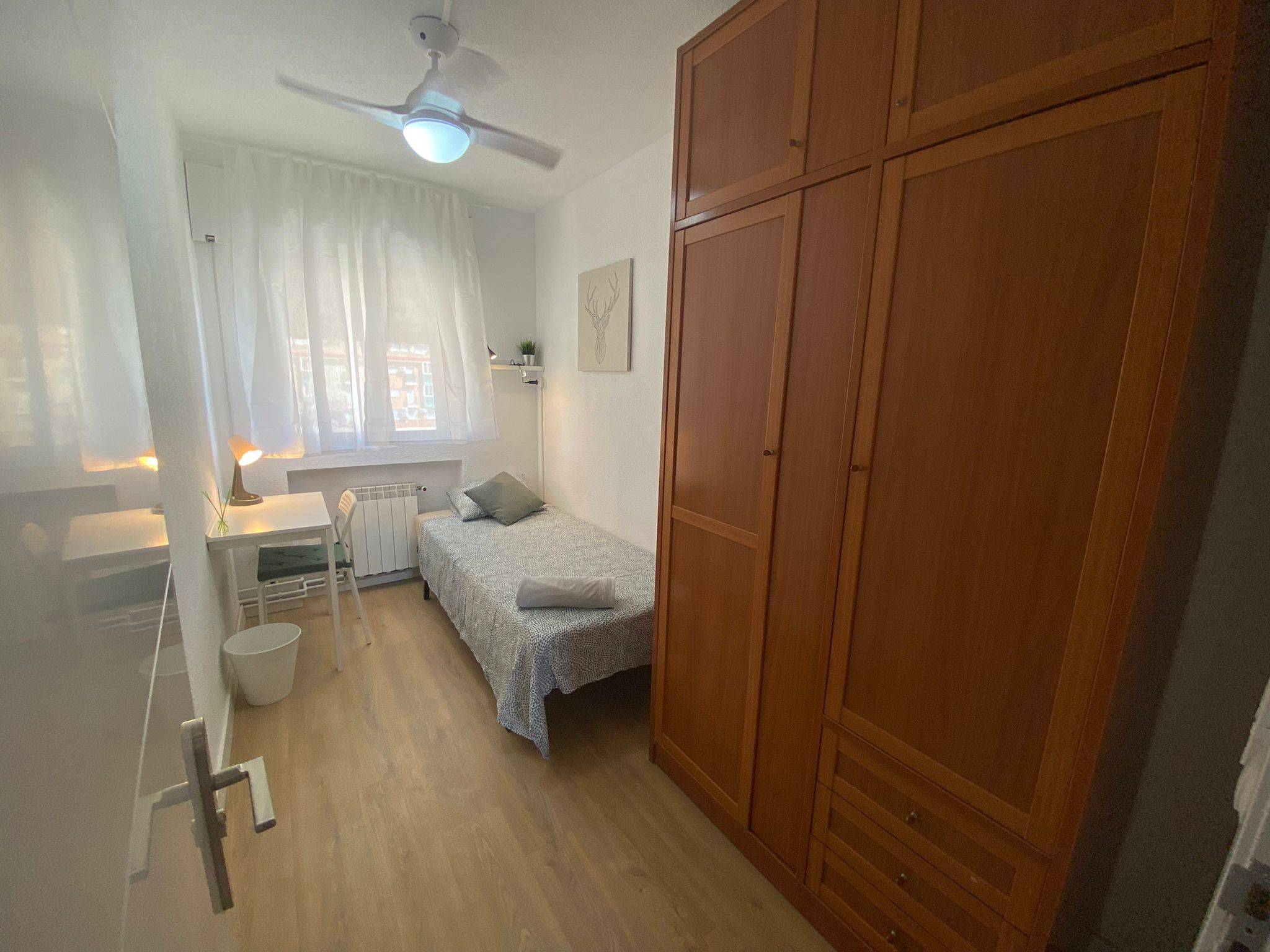 Habitación privada I en Calle de Sierra Carbonera 1/21