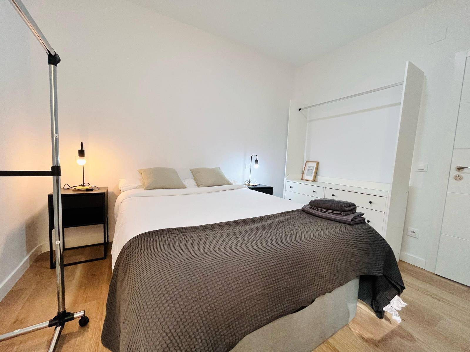 Habitación privada V en Calle del Conde de Peñalver 2/17