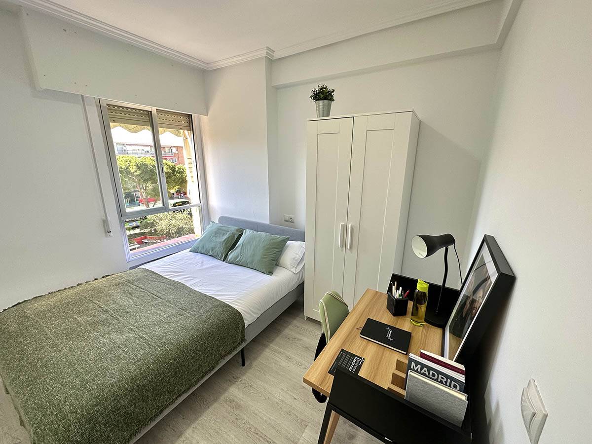 Habitación privada III en Avenida de España 1/31