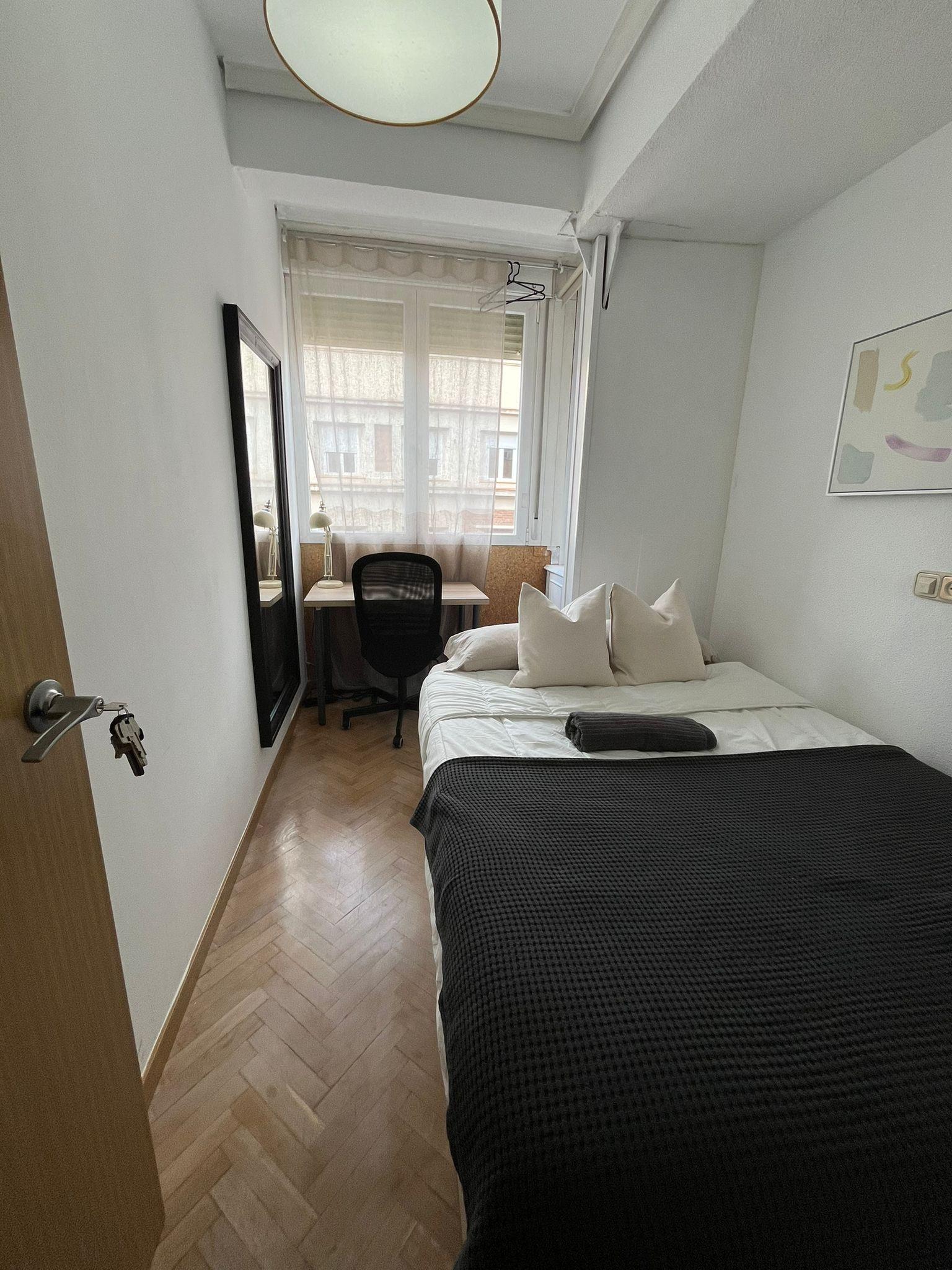 Habitación privada IV en Calle de Fernández de los Ríos